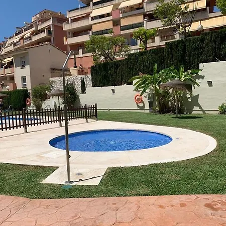 Encantador Piso Con Terraza Y Piscina Appartement Benalmádena